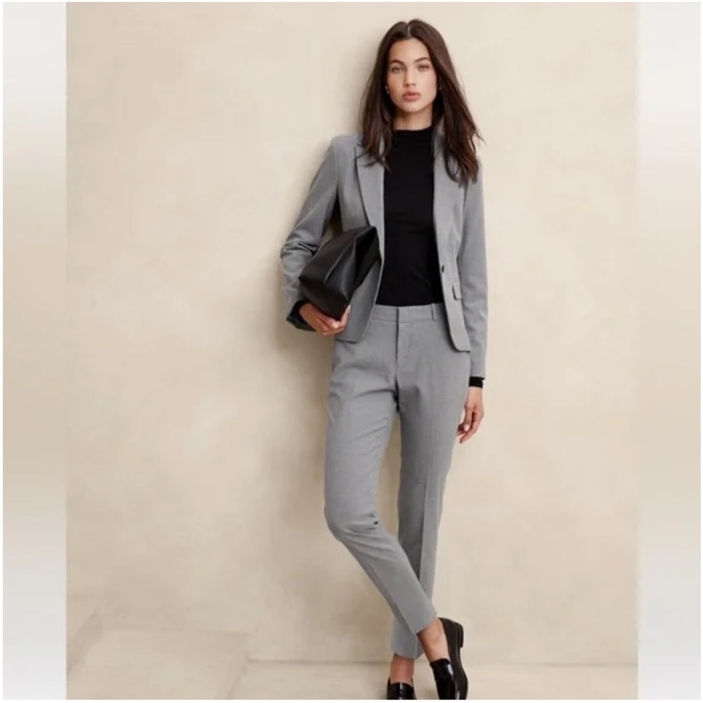 Banana Republic Women's Gray Pantsuit Jacket Set NWT Size 6